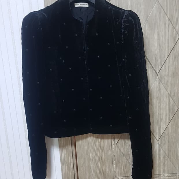 ULLA JOHNSON 벨벳자켓