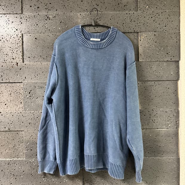 GU 워시드 크루넥 스웨터
