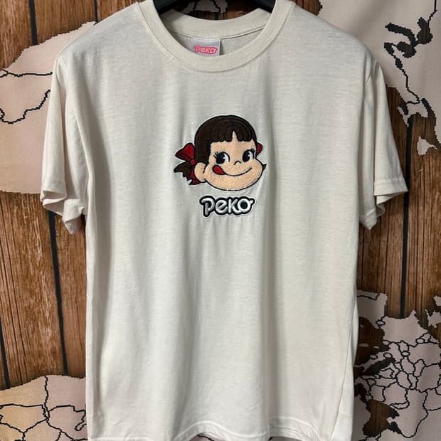 페코짱 PEKO 산리오 일본판 자수 반팔 티셔츠 M