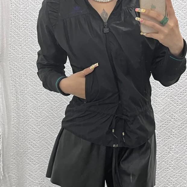 아디다스 토너먼트 에디션 셔링 슬림핏 바람막이 자켓 90 C13995