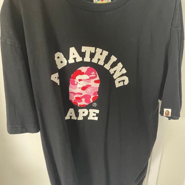 베이프 ABC 카모 컬리지 티셔츠 블랙 핑크