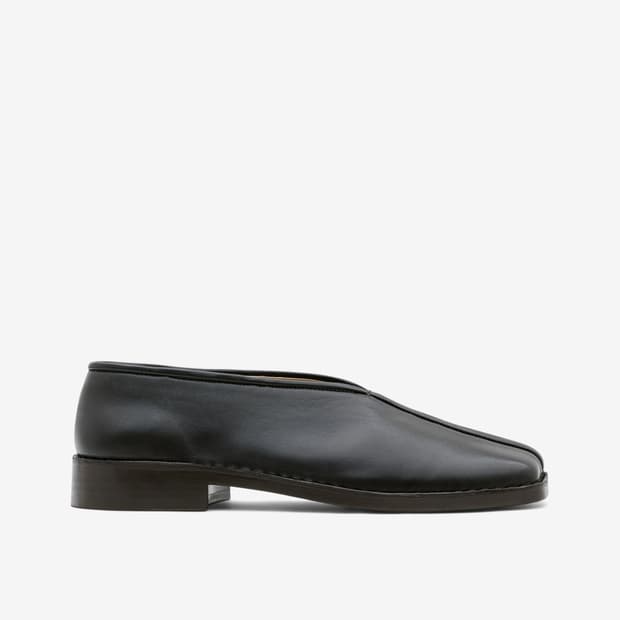 (42) 르메르 FLAT PIPED SLIPPERS