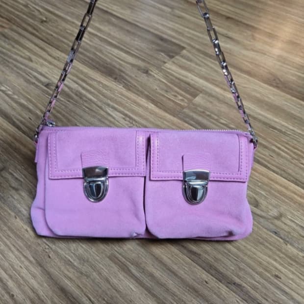 바나나 리퍼블릭 - 핑크 스웨이드 체인 숄더백 [정품]