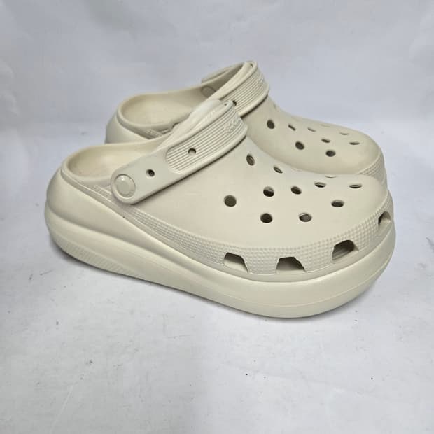 크록스 크러쉬 클로그 아이보리 m6w8 250mm