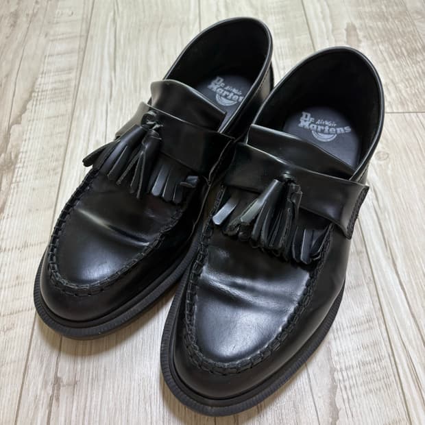 닥터마틴 아드리안 블랙 260