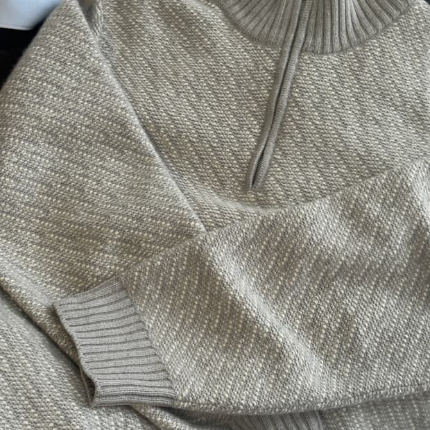 로로피아나 베이비 캐시미어 하프집업 니트