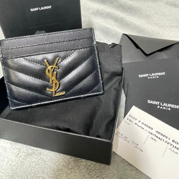 (크림정품)생로랑 마틀라세 카드지갑