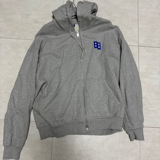 아더에러 후드집업 M 5회 착용