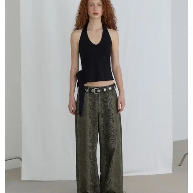 (택0 새상품)오데스 SNAKE EFFECT COTTON PANTS