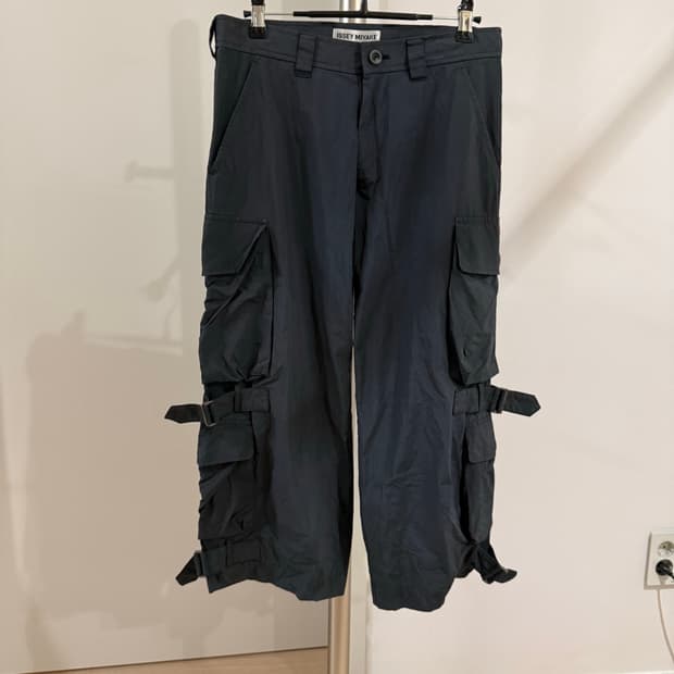 이세이미야케 카고 7부 팬츠