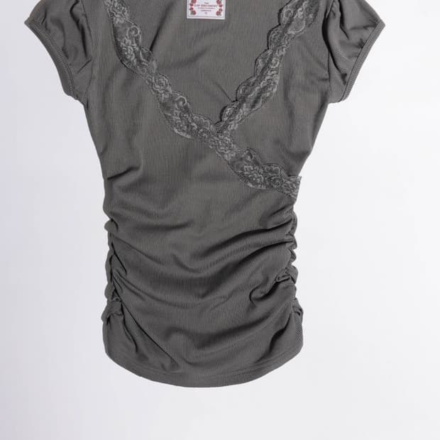스컬프터 lace trim wrap tee
