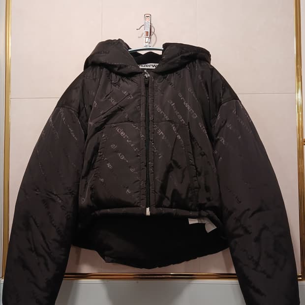 알렉산더왕 정품 여성 다운 패딩 점퍼 S 사이즈
