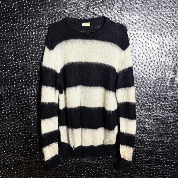 생로랑 스트라이프 니트