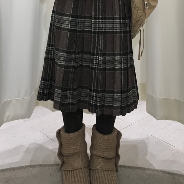 브라운 울 체크 플리츠 스커트