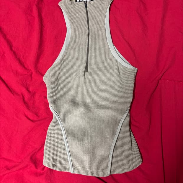 [Hyein Seo] half-zip racer back SIZE0