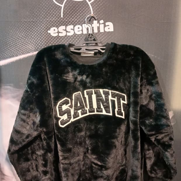 Saint 밍크 보아털 맨투맨