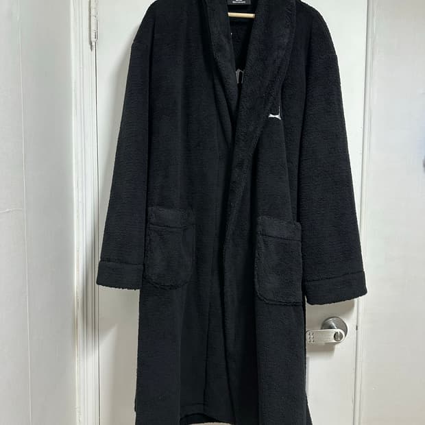 지드래곤 위버맨쉬 로브 (새제품)