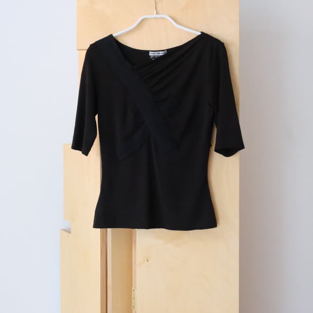 ISSEY MIYAKE Cross Strap Drape Top