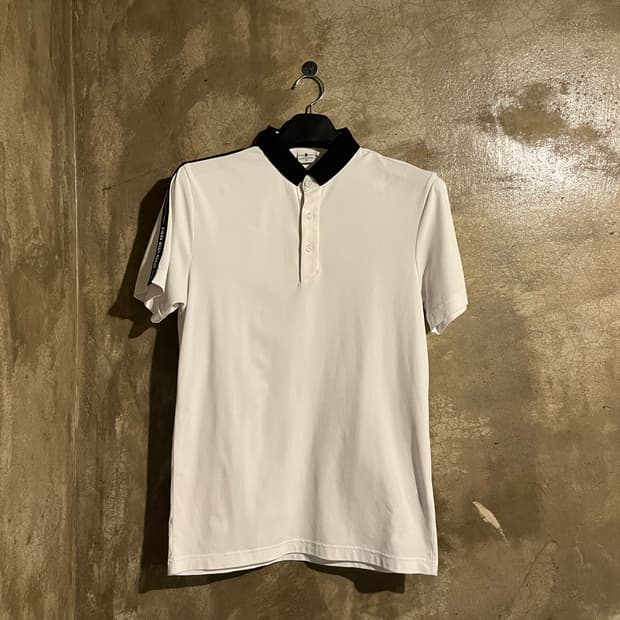 와이드앵글 반팔카라티