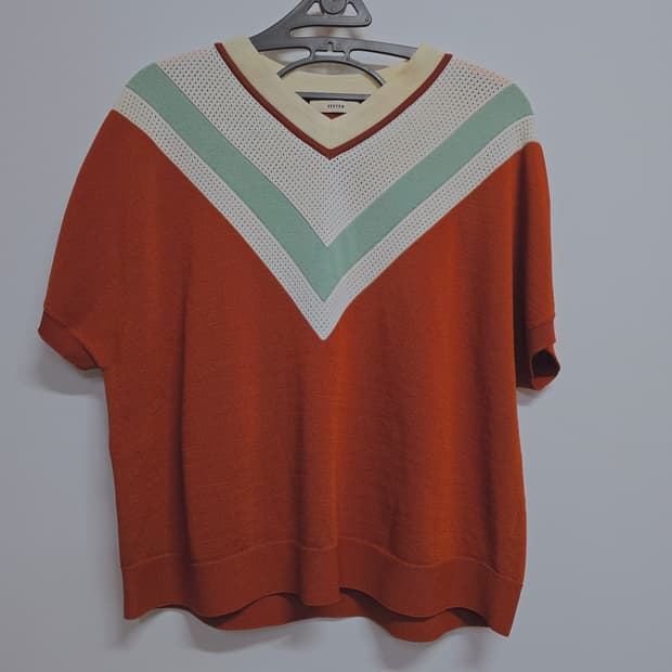 SYSTEM 브이넥 반팔 니트