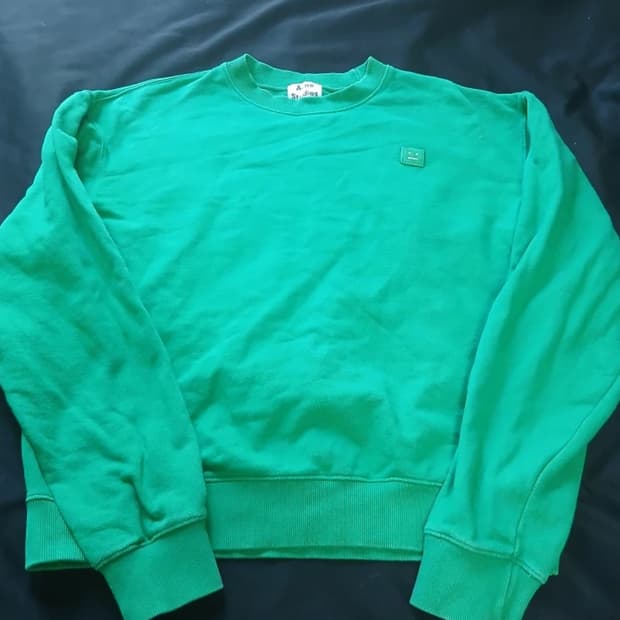 아크네스튜디오 맨투맨