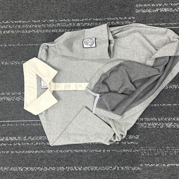 몽클레어 남녀공용 S 정품 카라티