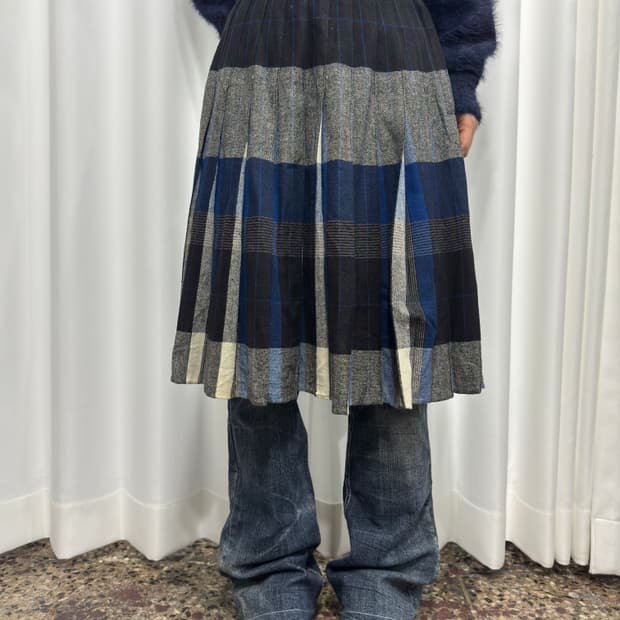 check reversible pleats midi skirt