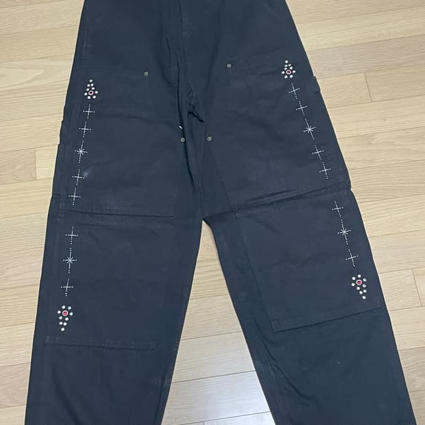 아오이로 Fake Stud Cutted Double Knee Pants