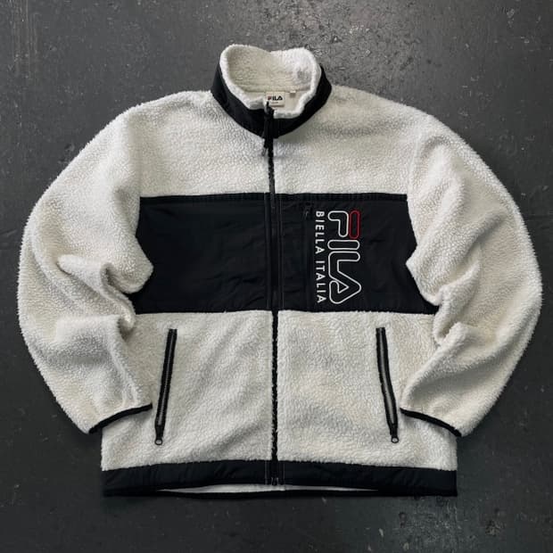 95-100 FILA  휠라 뽀글이 후리스