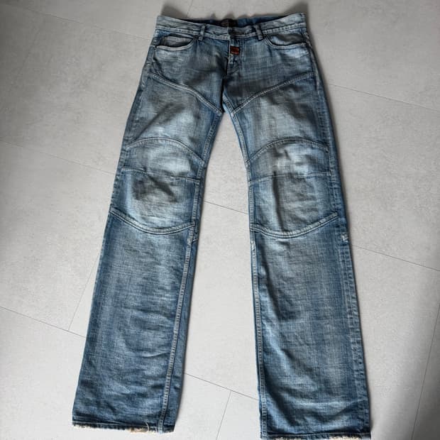 발렌시아가 로우 웨이스트 데님 팬츠 연청