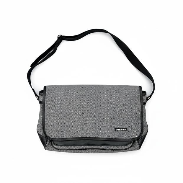 디젤 헤링본 메신저백 크로스백