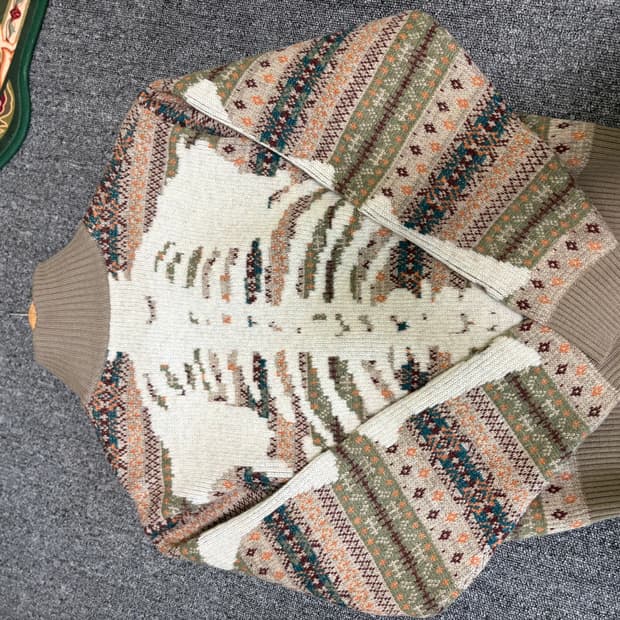 캐피탈 본 가디건