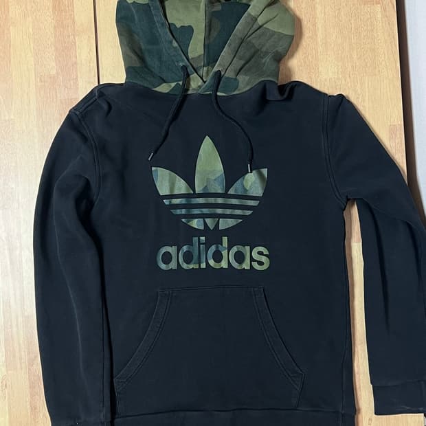 asidas camo hoodie