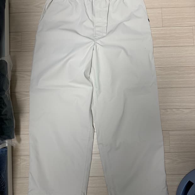 다이와피어39 테크 트윌 이지 팬츠 에크루