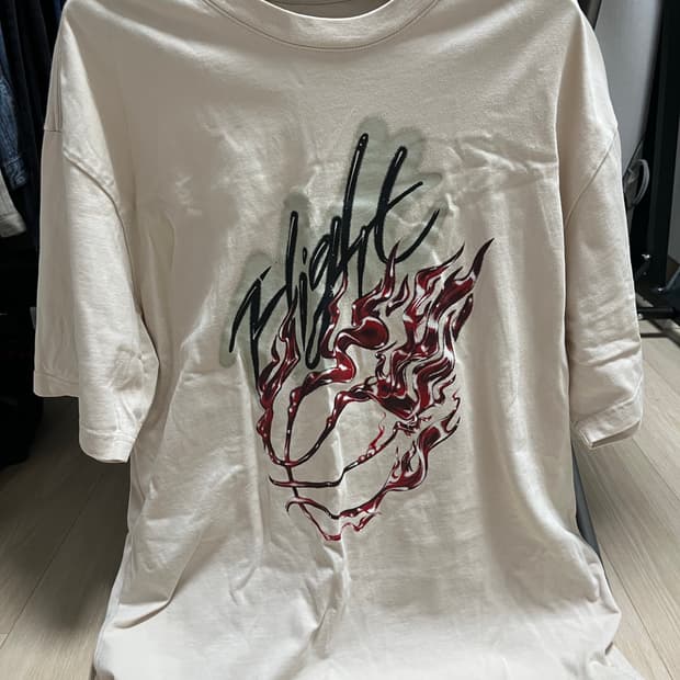 트래비스 스캇X조던 2xl