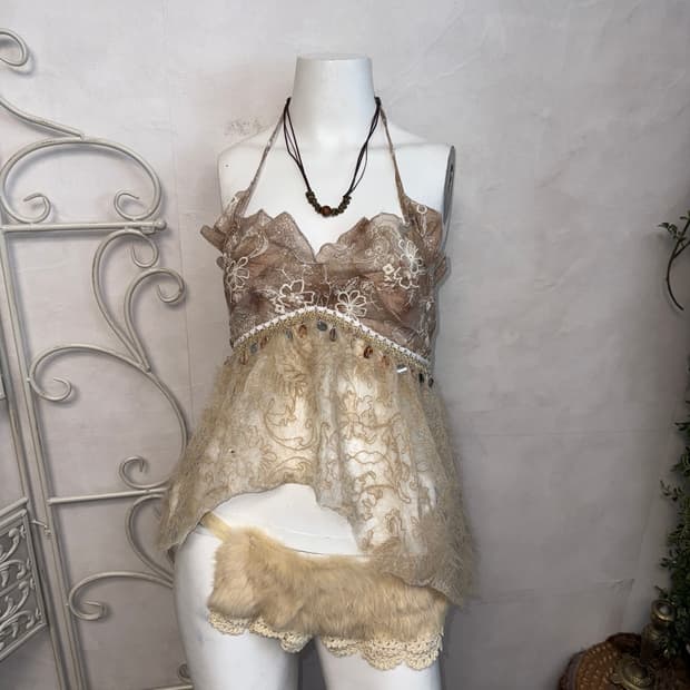 Brown bohemian floral lace beads 슬리브리스