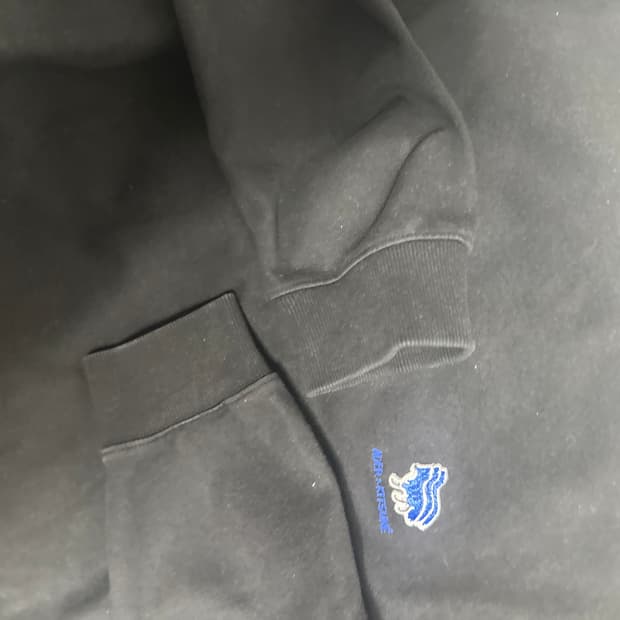 아더에러 x 메종키츠네 맨투맨 A3