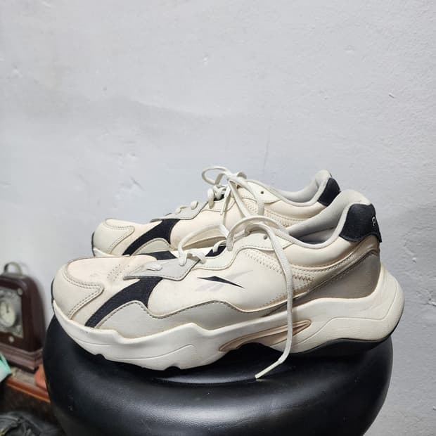 리복 FEUL FOAM 아이보리 운동화