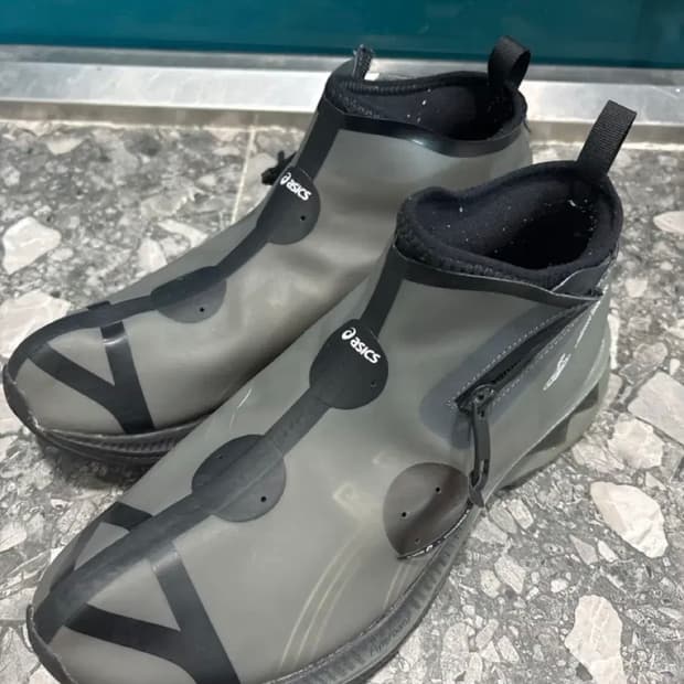 아식스 x 비비안 웨스트우드 젤 카야노 27 블랙