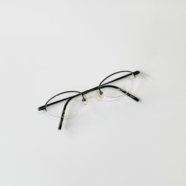 [픽키-641] KNIT 블랙 하프림 안경 오벌 쉐입 데드스탁 