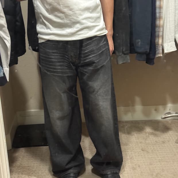 위크데이 아스트로진 (워시드블랙색상)