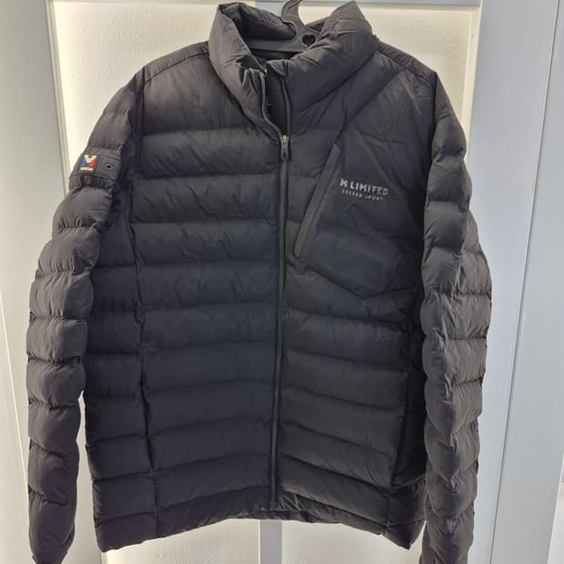 밀레 정품 오리털경량패딩 105사이즈 팝니다 