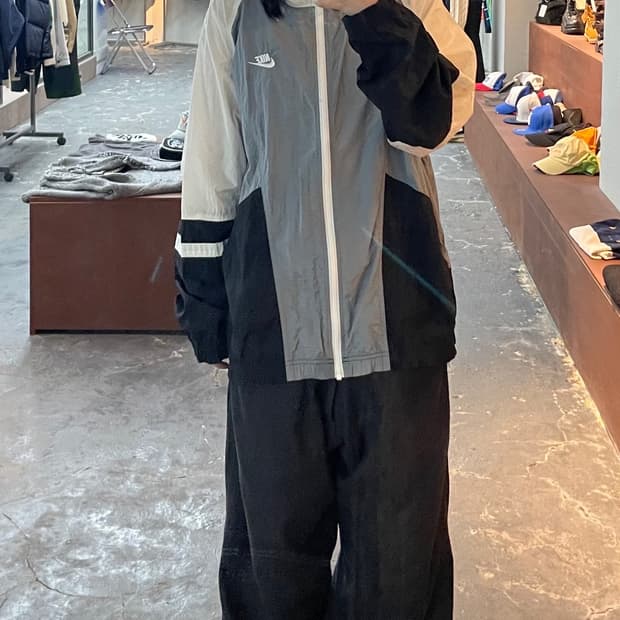 나이키 그레이 블랙 언라인드 프린팅 바람막이 H945