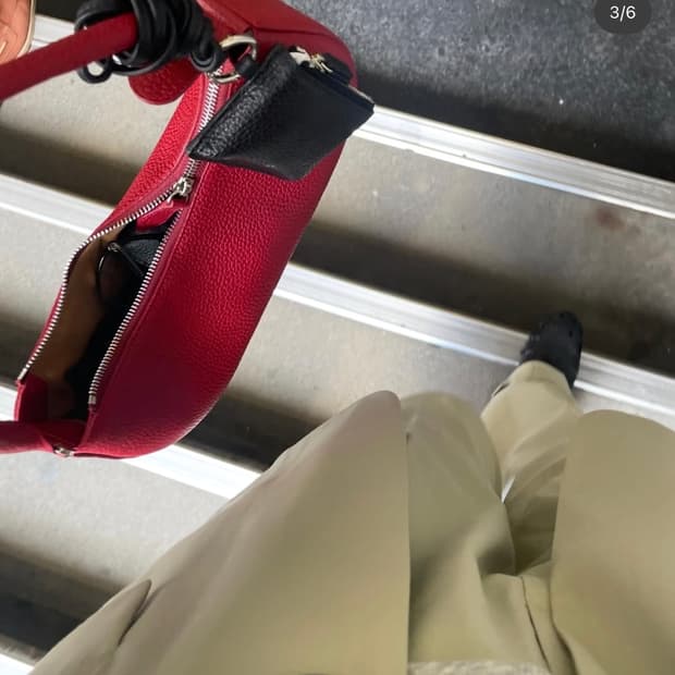 에토스 보트백 레드