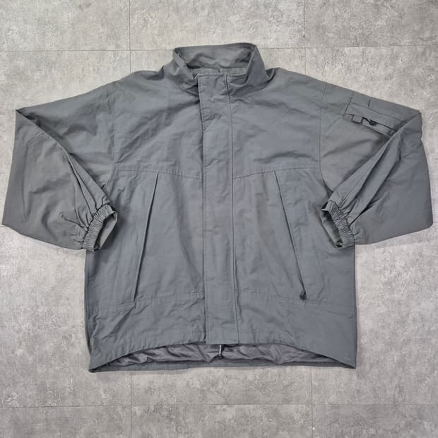 SECONDMONO 바람막이