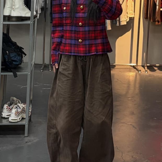 발렌시아가 논칼라 체크 자켓 A3250