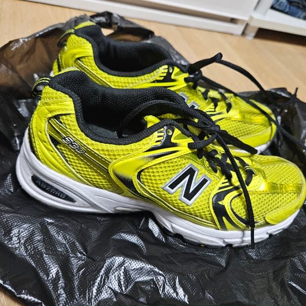 뉴발란스 530 옐로우 운동화
