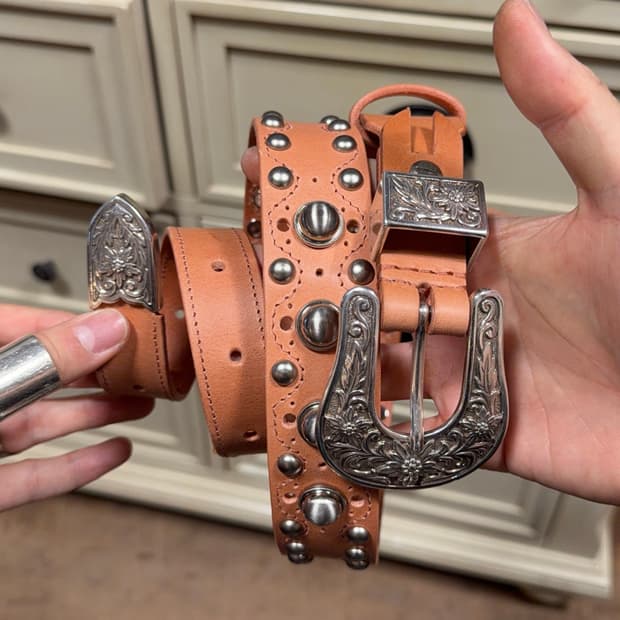 Leather stud belt 01