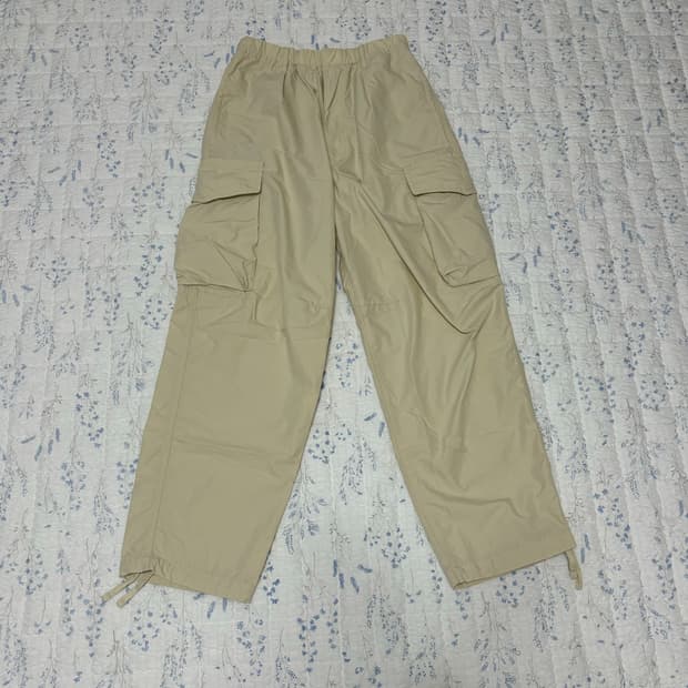 유니클로 & 르메르 콜라보 와이드핏 파라슈트 카고팬츠 (새상품)