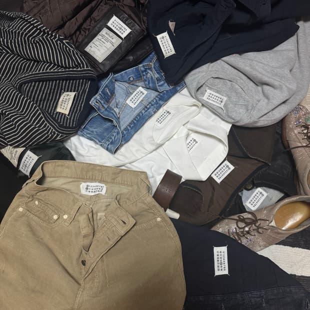 Secondhand archive market